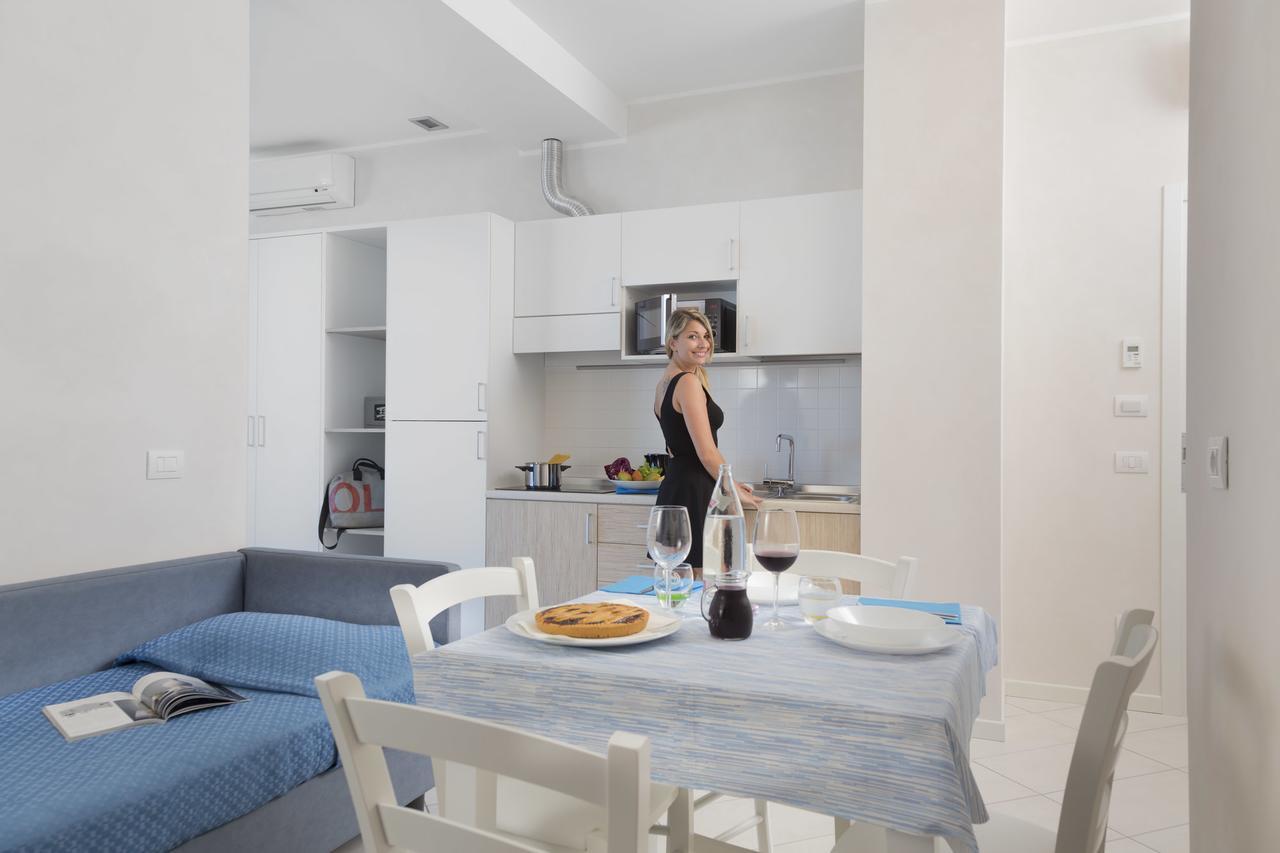 White Suite & Apartments เบลลาเรีย-อีเจอา มารีนา ภายนอก รูปภาพ