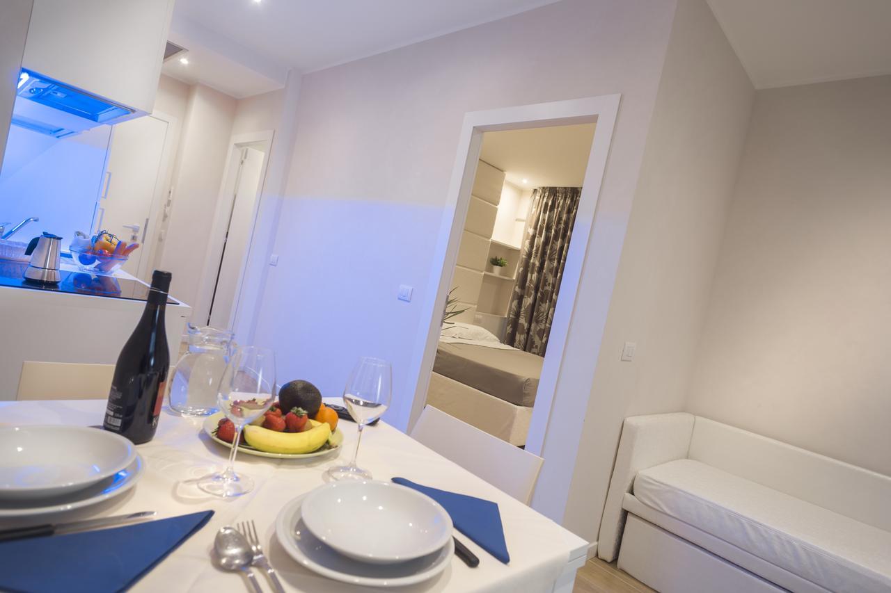 White Suite & Apartments เบลลาเรีย-อีเจอา มารีนา ภายนอก รูปภาพ