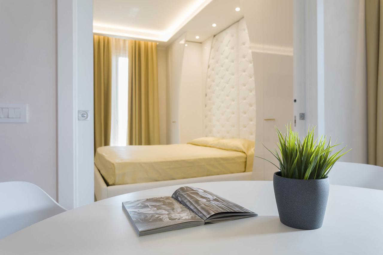 White Suite & Apartments เบลลาเรีย-อีเจอา มารีนา ภายนอก รูปภาพ