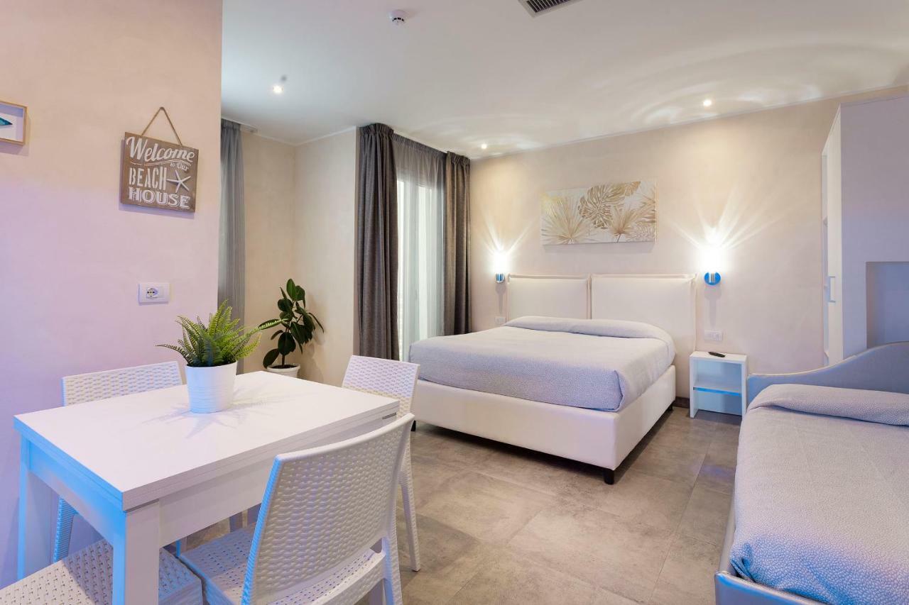 White Suite & Apartments เบลลาเรีย-อีเจอา มารีนา ภายนอก รูปภาพ