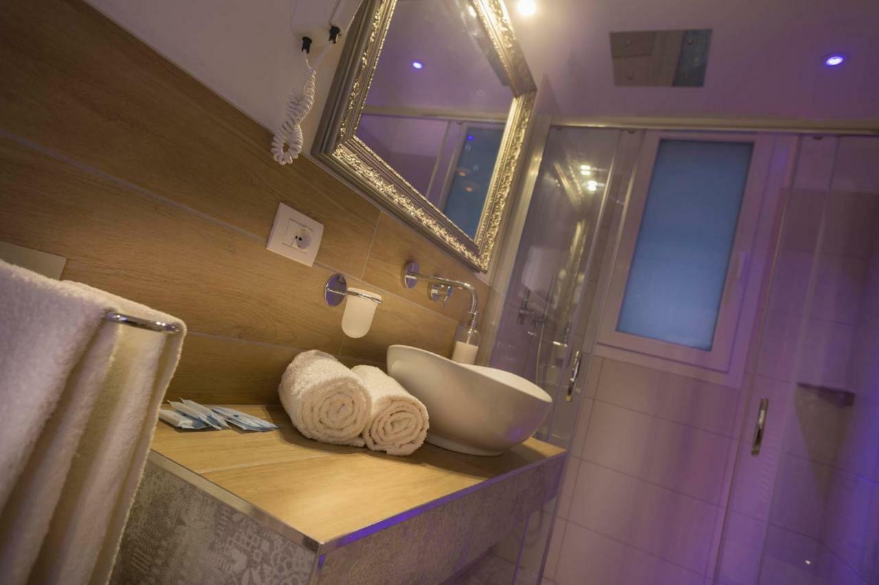 White Suite & Apartments เบลลาเรีย-อีเจอา มารีนา ภายนอก รูปภาพ